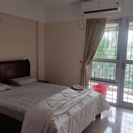 Silver Oaks Flat Sc Golf Links Road Kowdiar Thiruvananthapuram By Probity Ventures Exterior foto